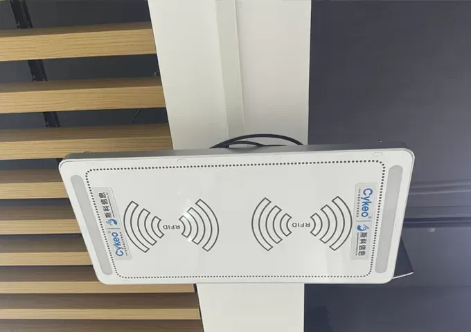 2 Ceiling type RFID Portal Gate Scenario