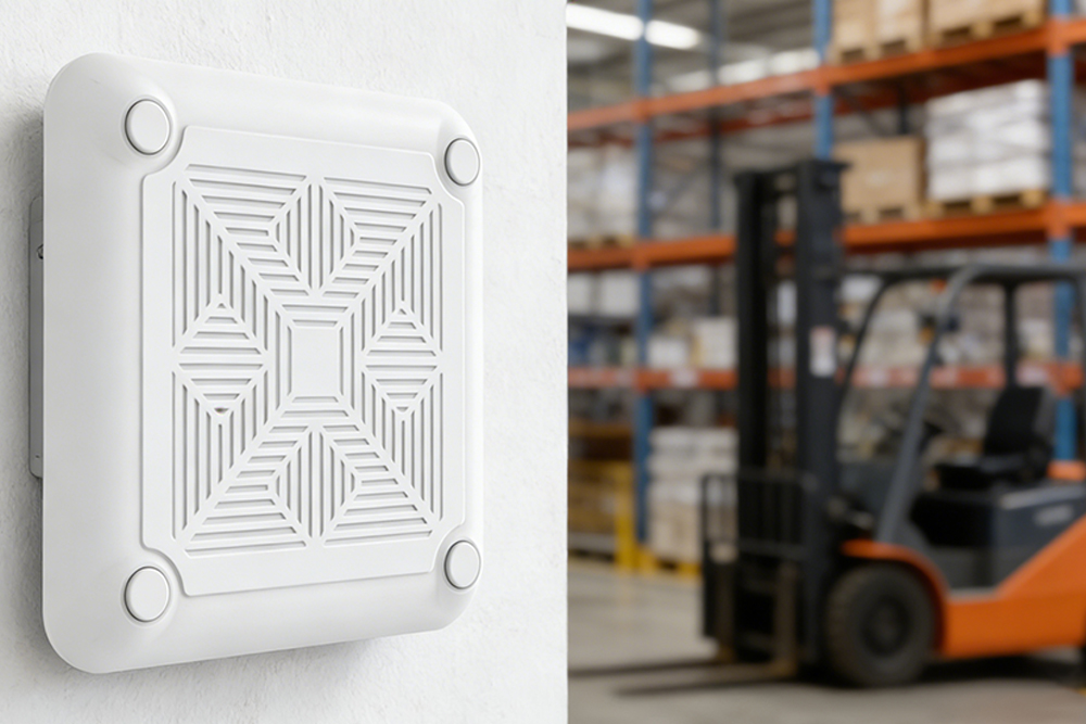 What is a Fractal-Based Circularly Polarized UH...