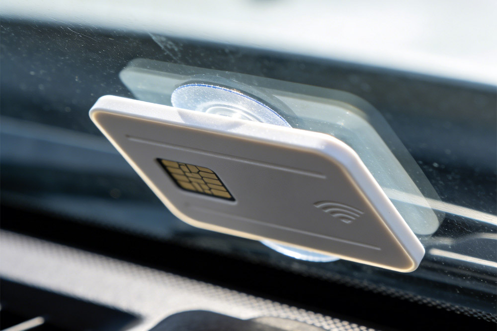 rfid tag for car windshield