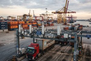 Long Range RFID Scanner for Ports: Why More Por...