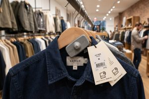 How to Remove Security Clothes Tags Safely? Wha...