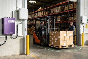 How Does an RFID UHF Reader Work? A Practical U...
