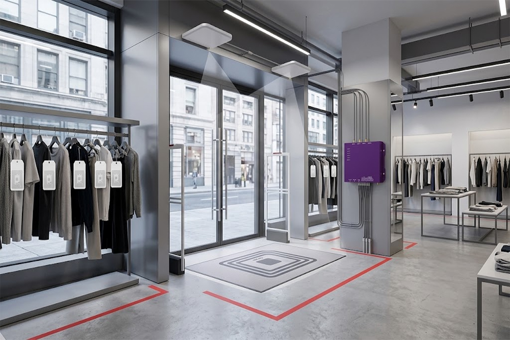 UHF RFID scanner for clothing store inventory management